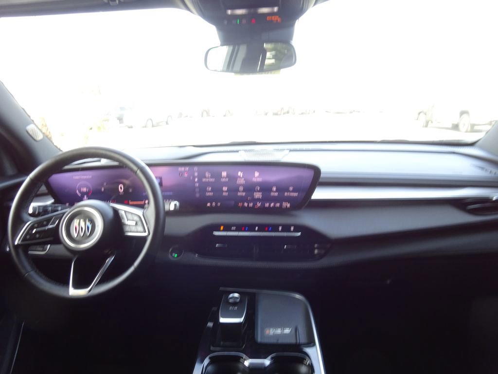 Certified 2025 Buick Enclave Preferred AWD/4WD image 27