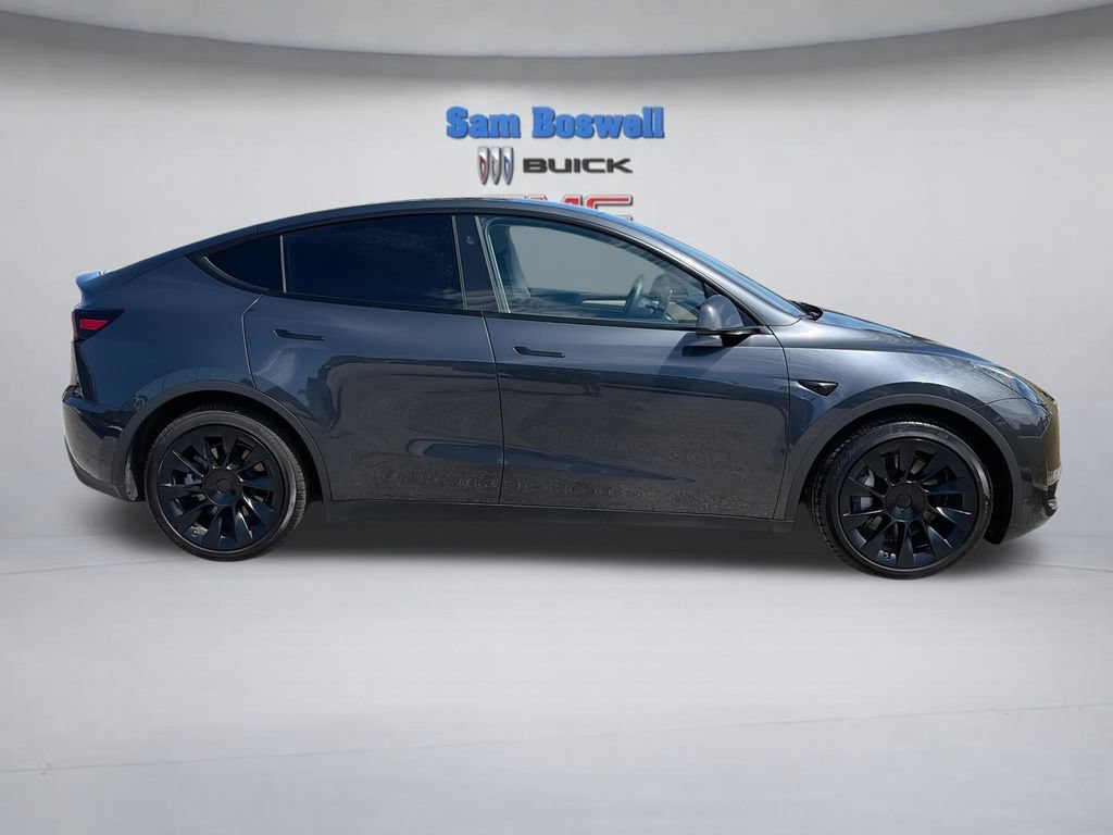 Used 2024 Tesla Model Y Long Range AWD/4WD image 9