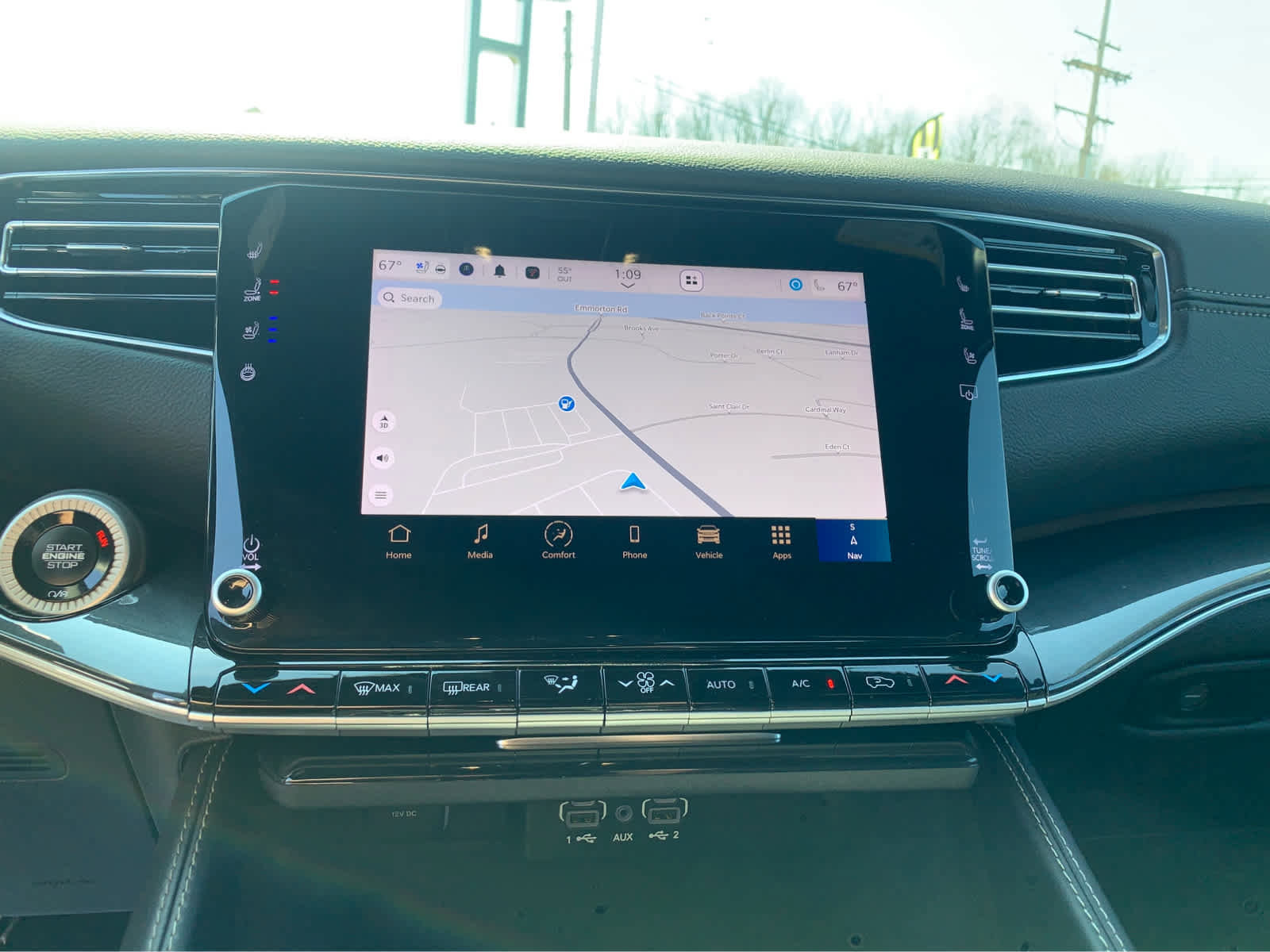 Used 2024 Jeep Wagoneer 4WD w/ Premium Group I image 18