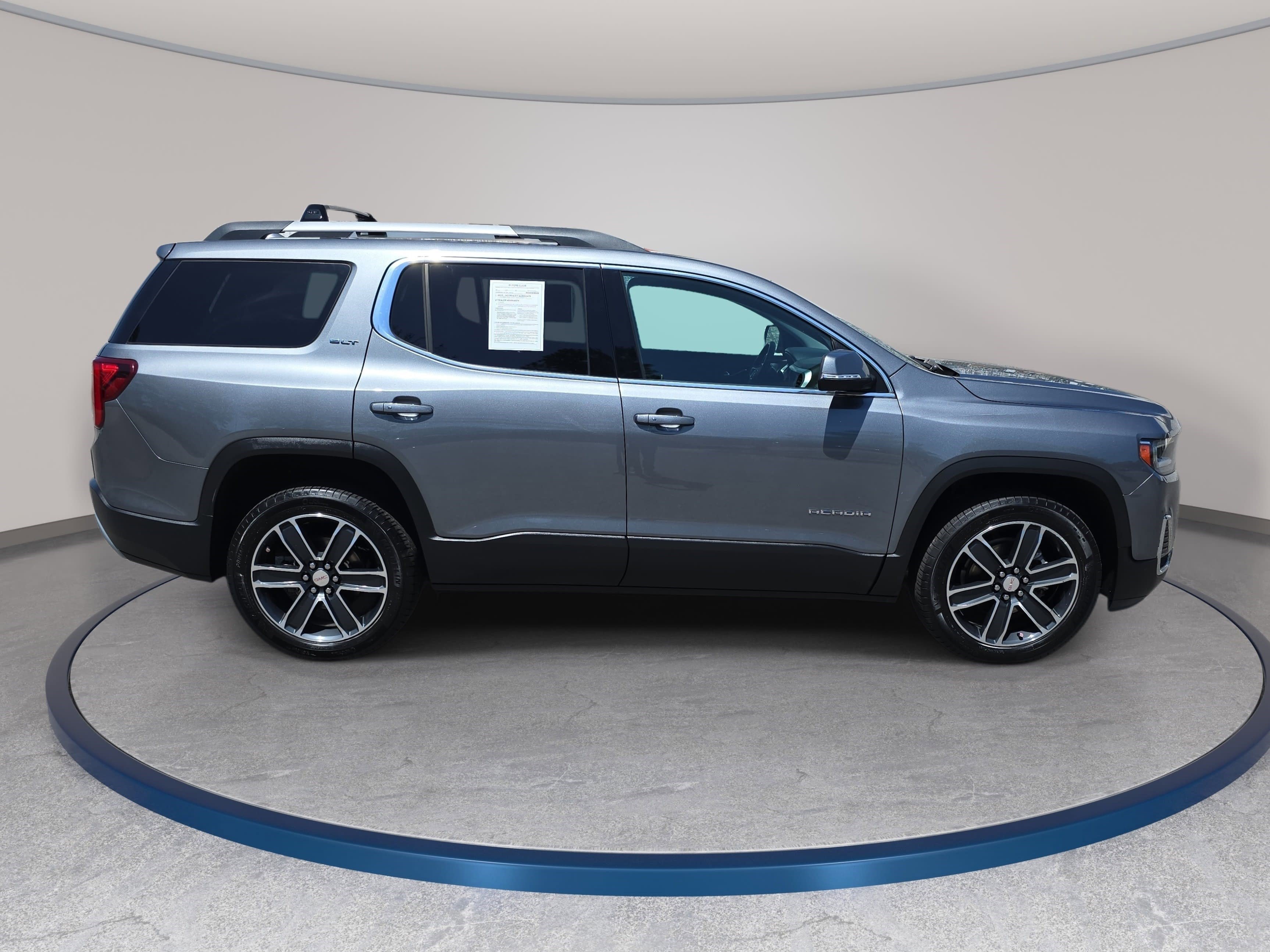 Used 2021 GMC Acadia SLT w/ Preferred Package FWD image 4