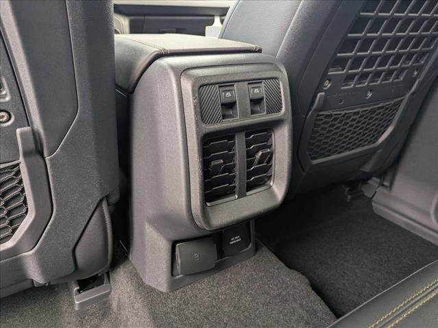 New 2025 Ford Bronco Badlands image 19