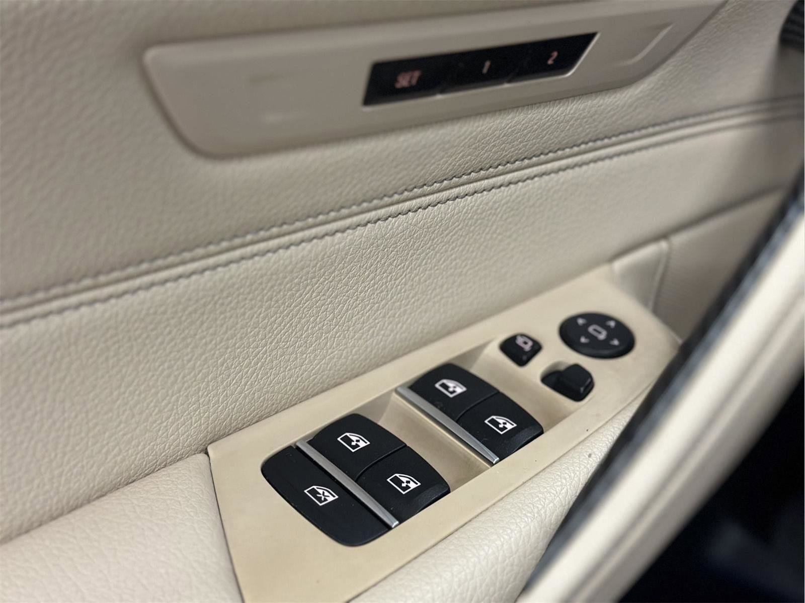 Used 2018 BMW 540i xDrive image 41