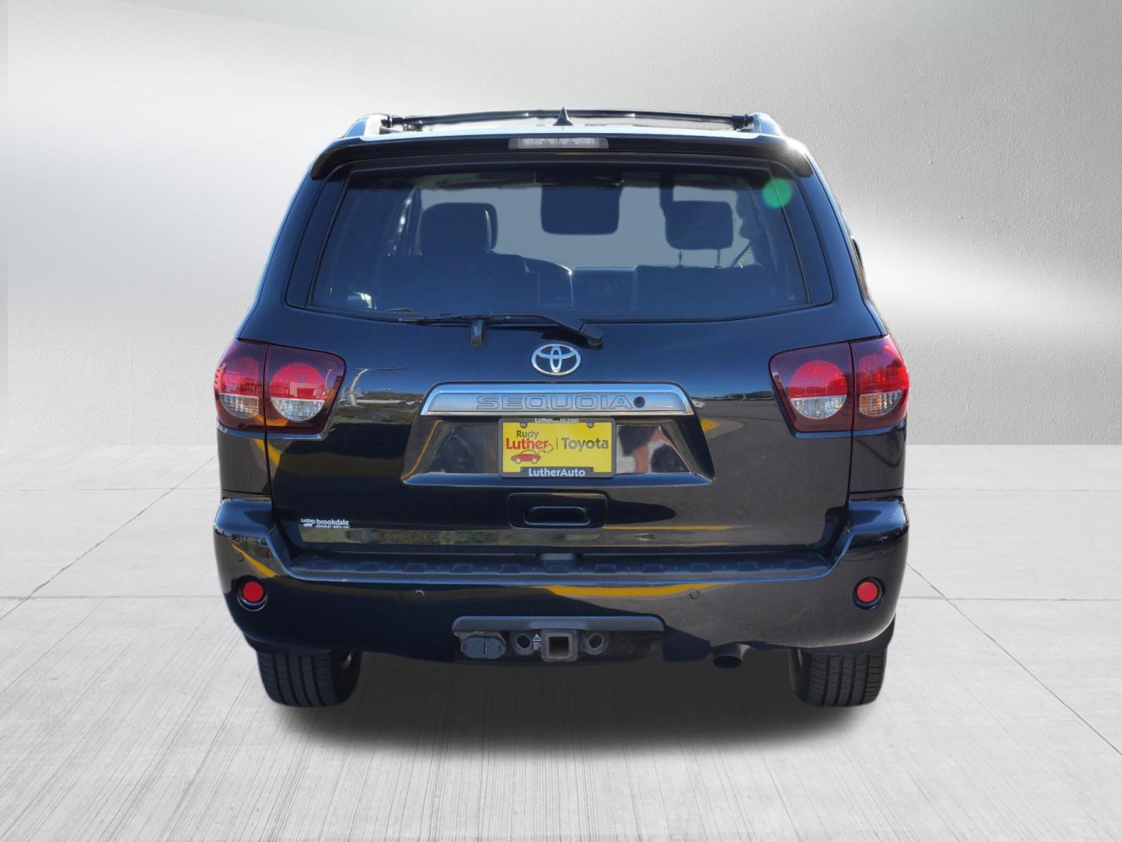 Certified 2019 Toyota Sequoia Limited w/ Safety & Convenience Package AWD/4WD image 6