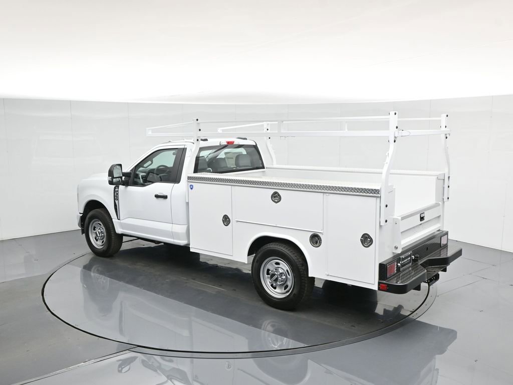 New 2025 Ford F350 XL w/ XL Chrome Package image 44