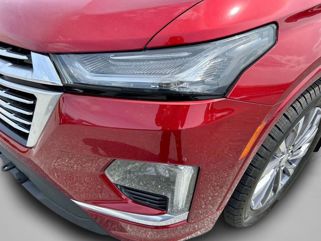 Used 2022 Chevrolet Traverse Premier FWD image 37