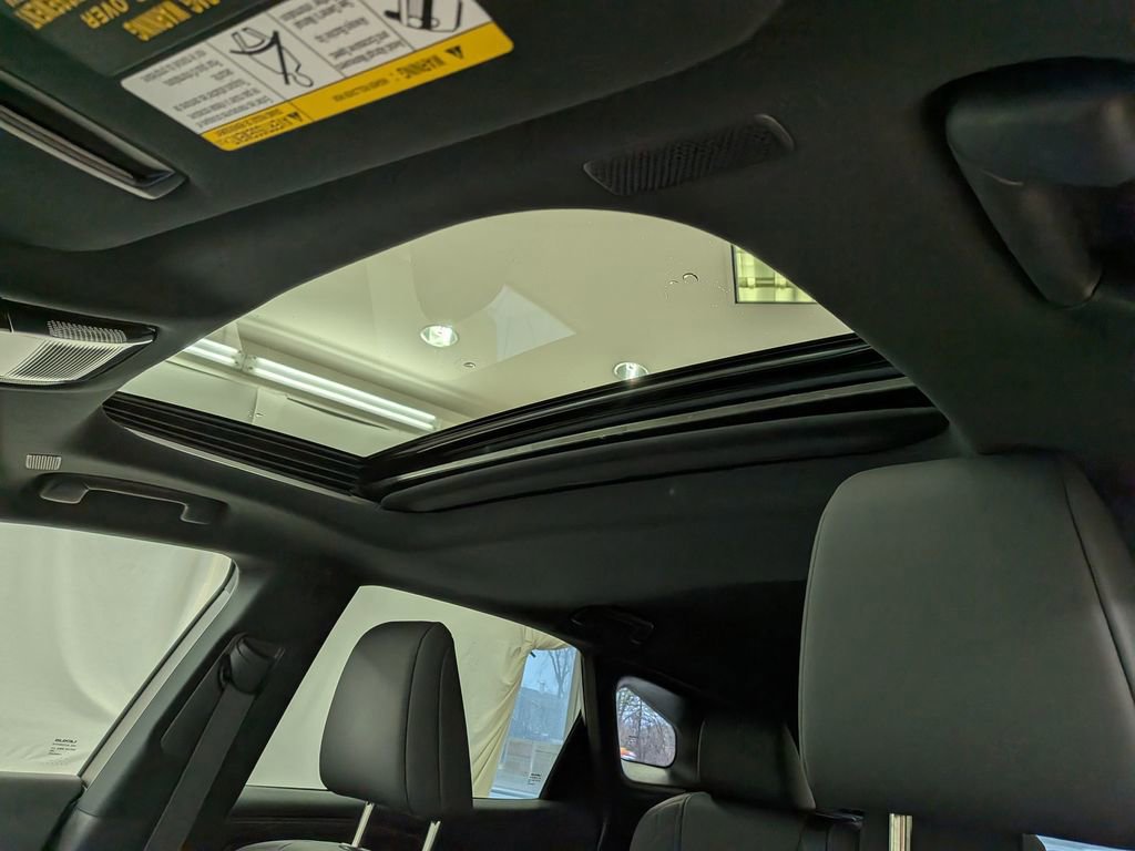 Certified 2024 Lexus RX 350h w/ Convenience Package image 17