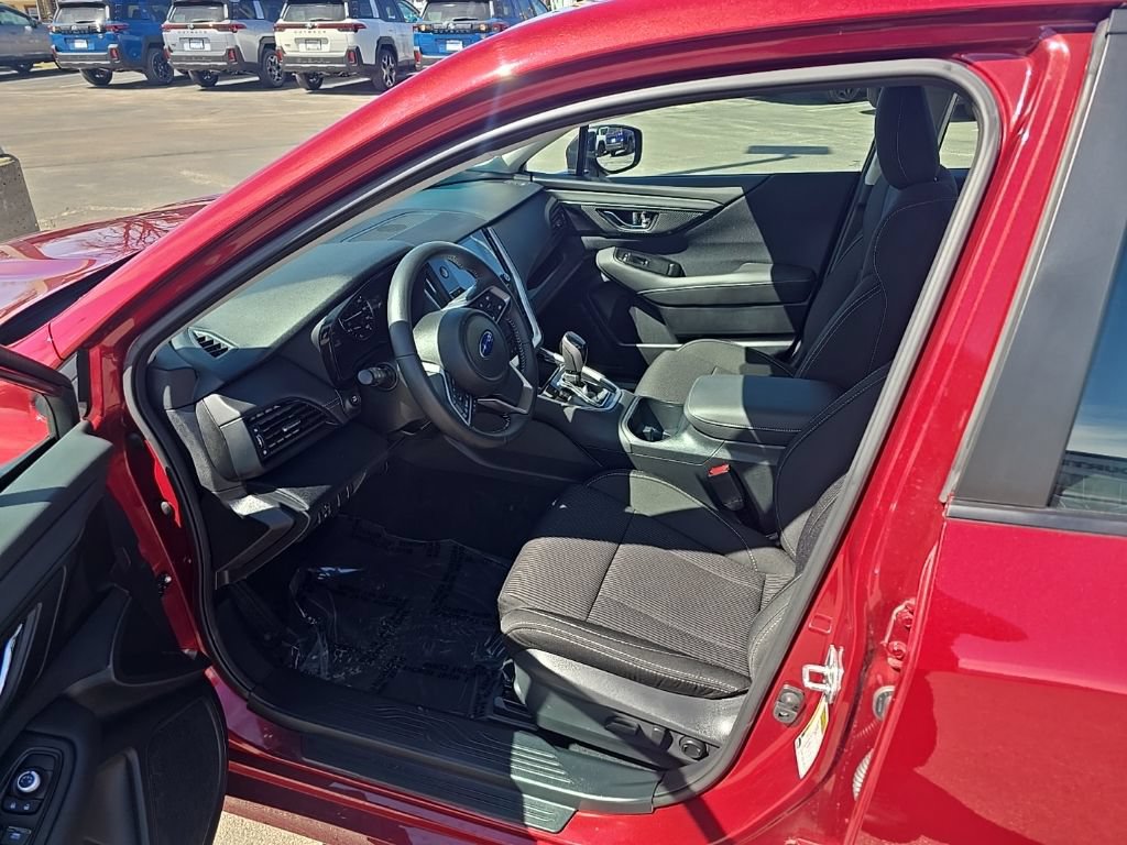 Used 2025 Subaru Legacy Premium AWD/4WD image 9