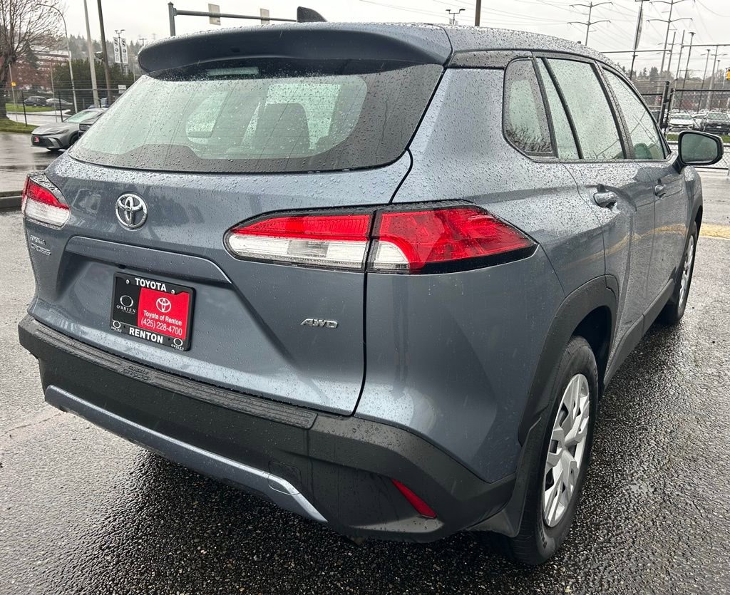Certified 2023 Toyota Corolla Cross L image 9
