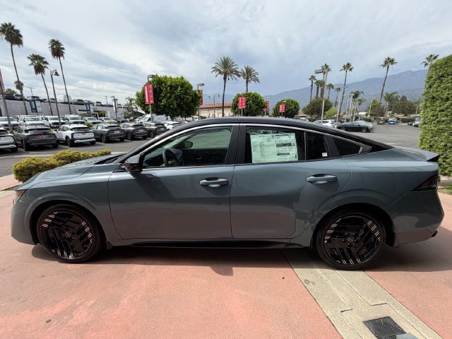 New 2027 Nissan Sentra SR w/ SR All Weather Package FWD image 4