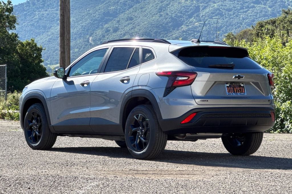 New 2026 Chevrolet Trax LT w/ Sunroof Package image 6