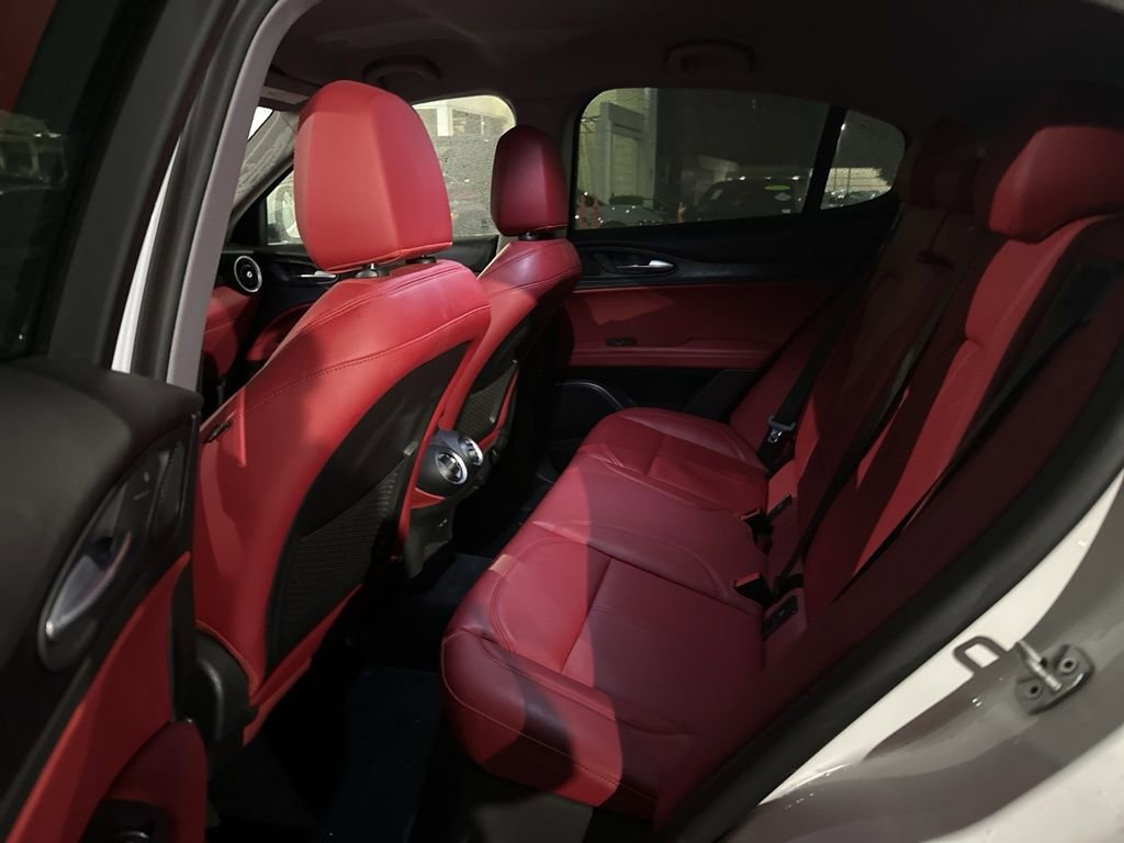 Used 2020 Alfa Romeo Stelvio Base image 8