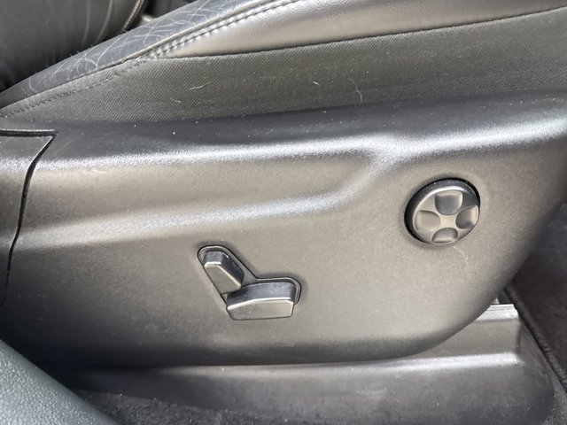 Used 2015 Jeep Grand Cherokee Limited w/ Trailer Tow Group IV image 33