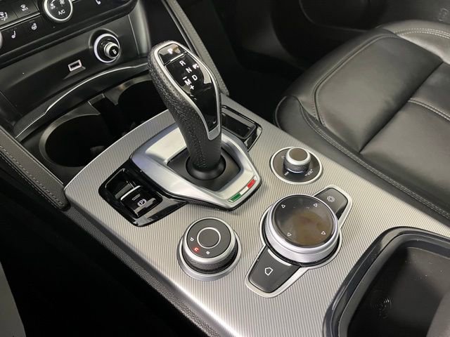 Used 2024 Alfa Romeo Stelvio Ti AWD/4WD image 36