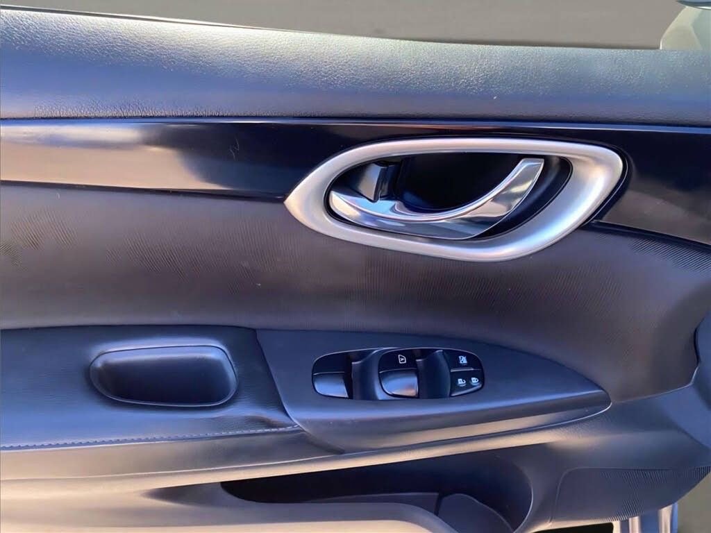 Used 2018 Nissan Sentra SV image 11