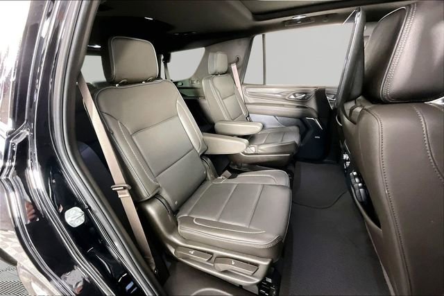 Used 2024 GMC Yukon Denali w/ Advanced Technology Package AWD/4WD image 22