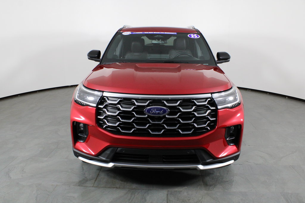 Used 2025 Ford Explorer Platinum w/ Ultimate Package AWD/4WD image 13