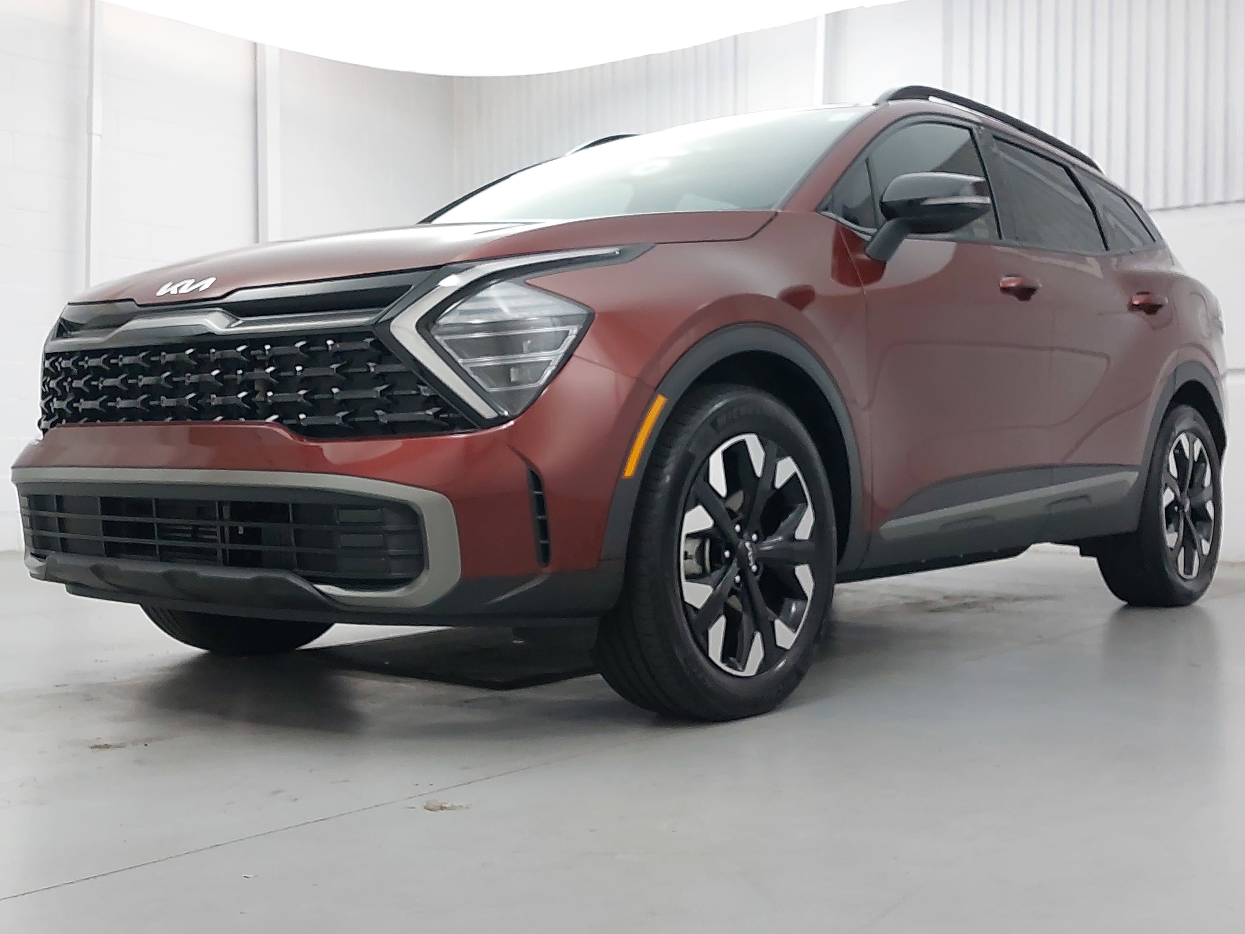 Used 2024 Kia Sportage X-Line AWD/4WD image 1