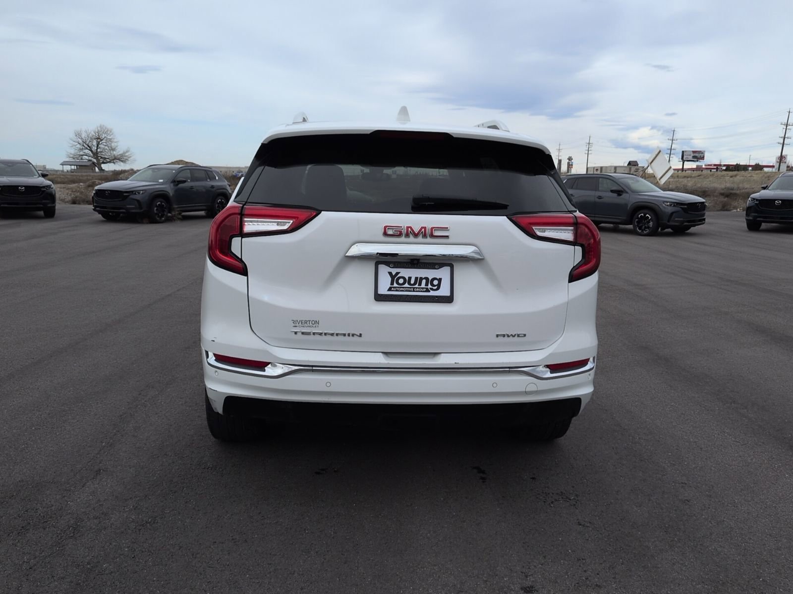 Used 2024 GMC Terrain Denali image 6