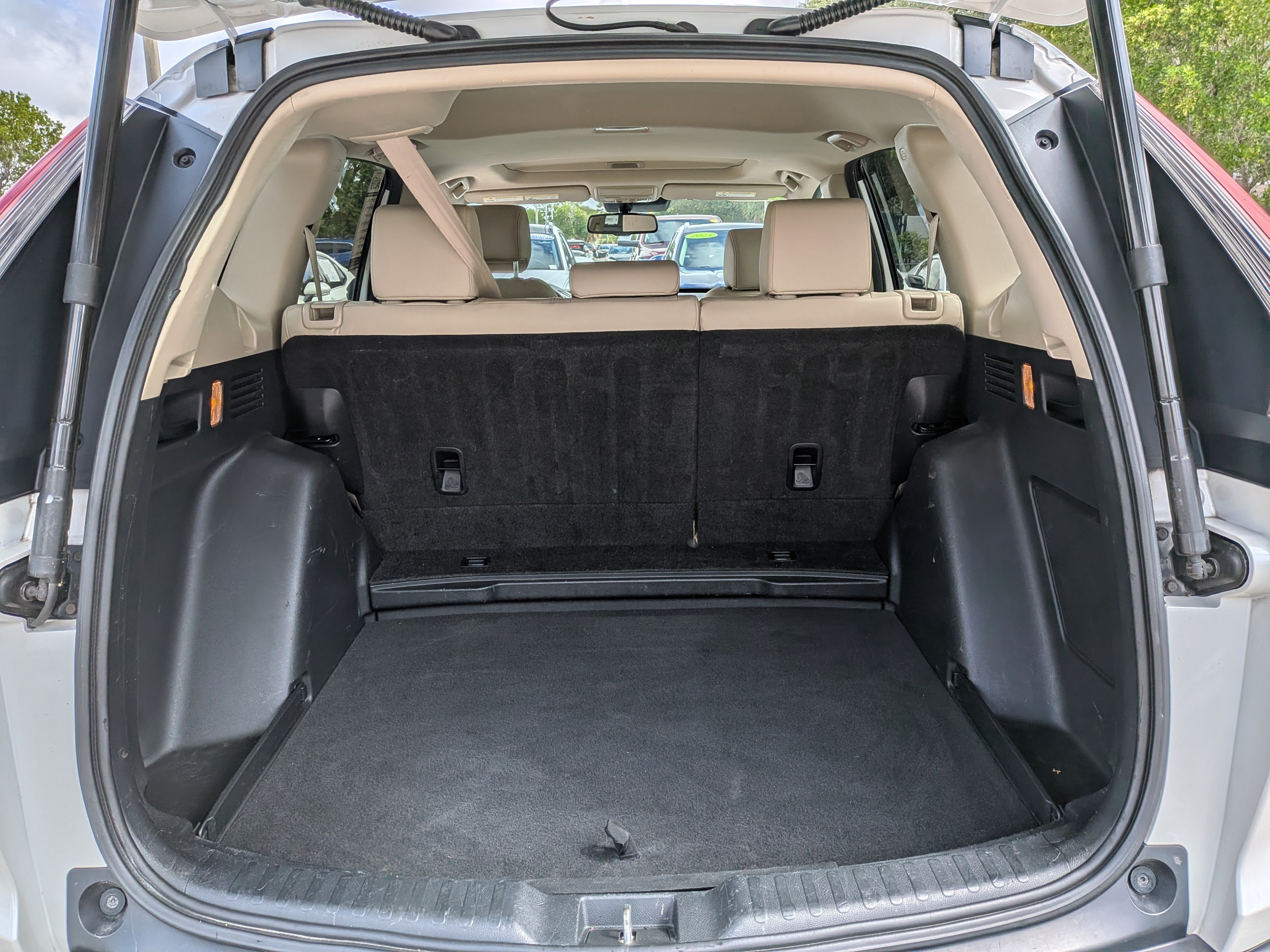Used 2020 Honda CR-V Touring image 13