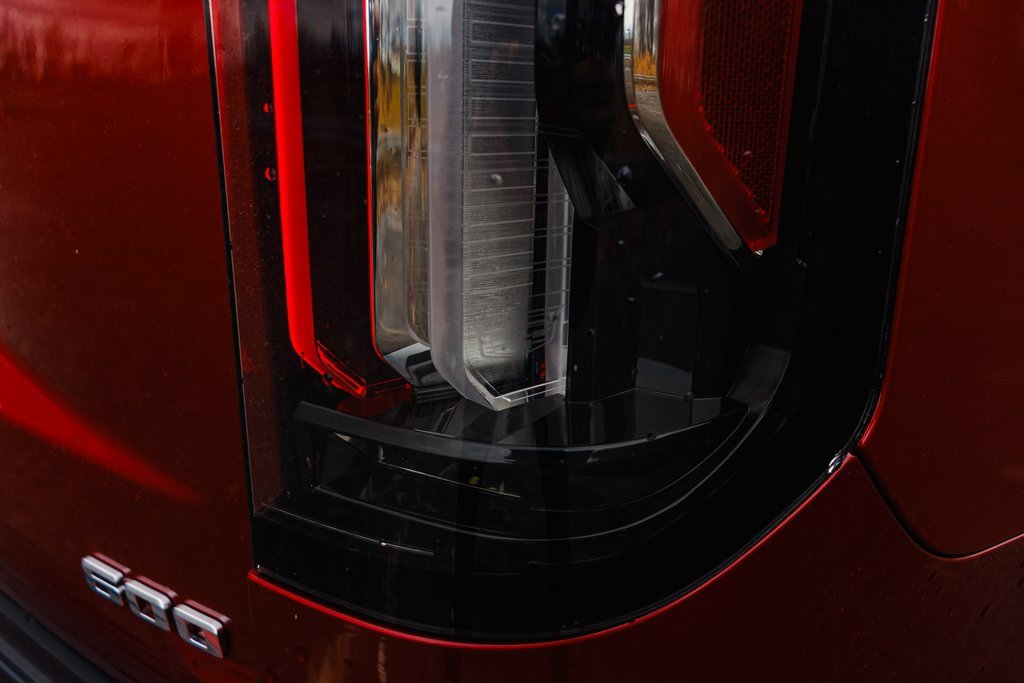 Used 2023 Cadillac Escalade ESV Premium Luxury Platinum w/ LPO, Radiant Package image 55