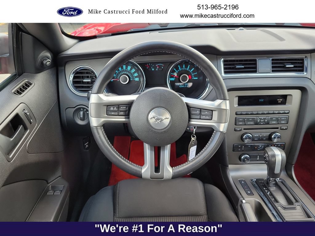 Used 2013 Ford Mustang Coupe RWD image 11