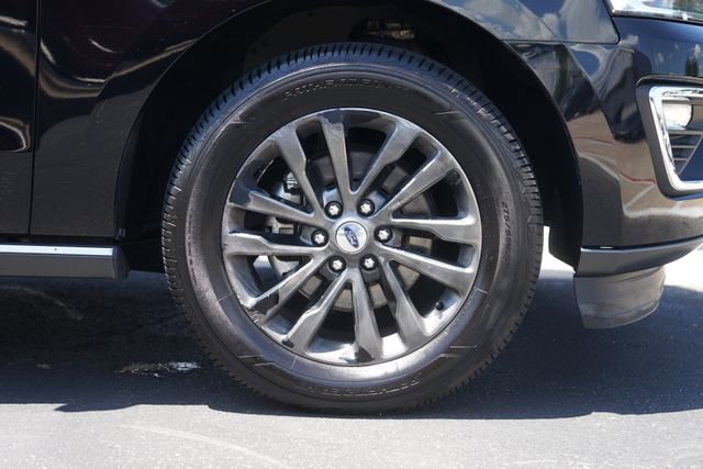 Used 2019 Ford Expedition Limited RWD image 4