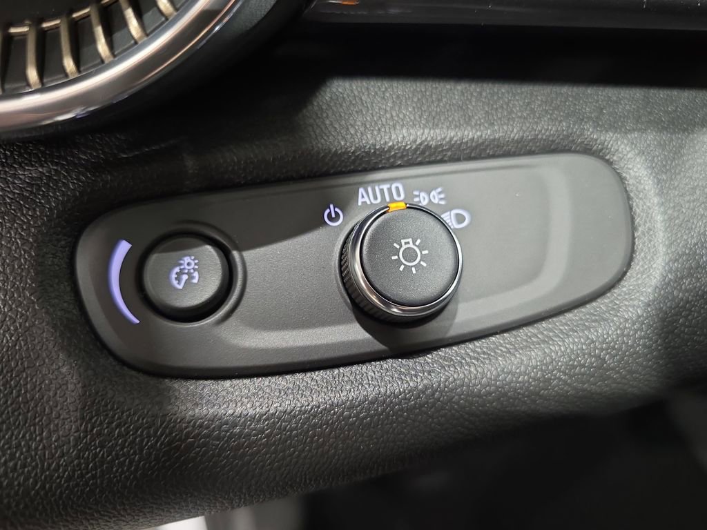 New 2026 Chevrolet Trax ACTIV image 26