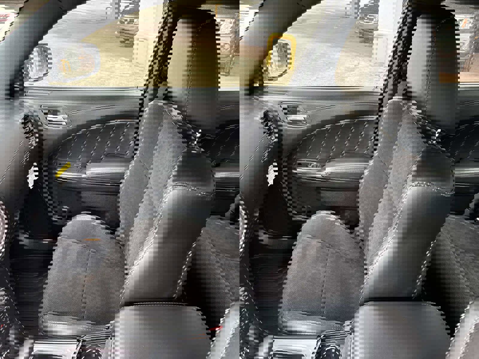 Used 2023 Dodge Charger R/T w/ Plus Group image 31