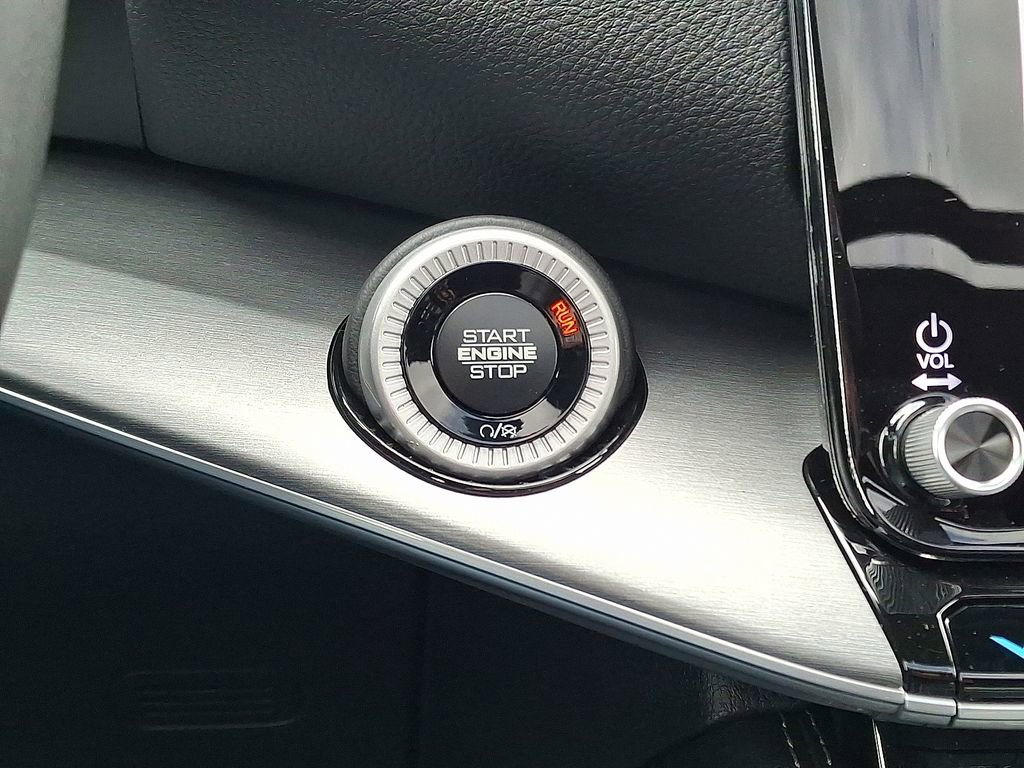 New 2025 Jeep Wagoneer L Series II w/ Premium Group I image 15