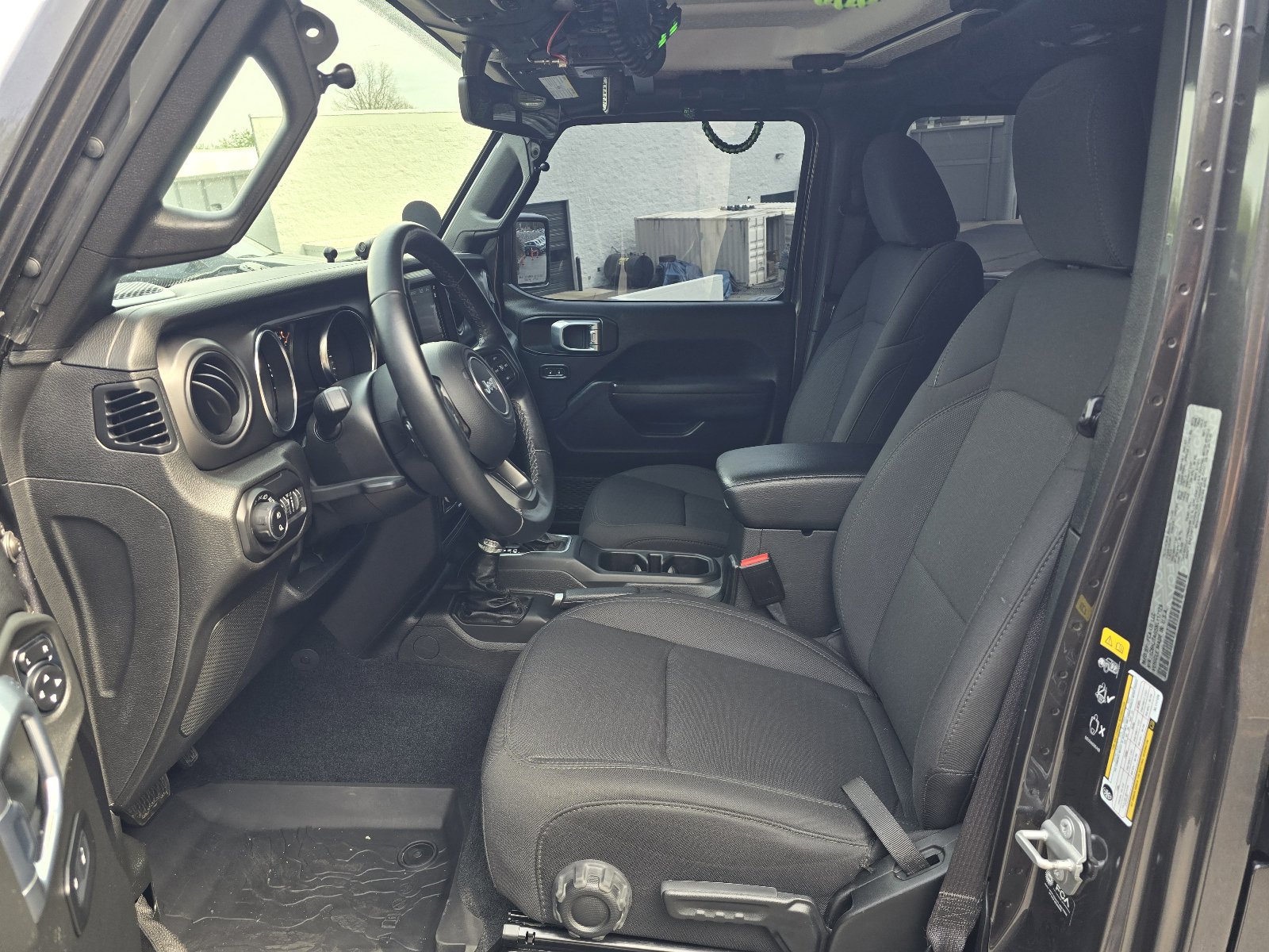 Used 2022 Jeep Gladiator Sport image 12