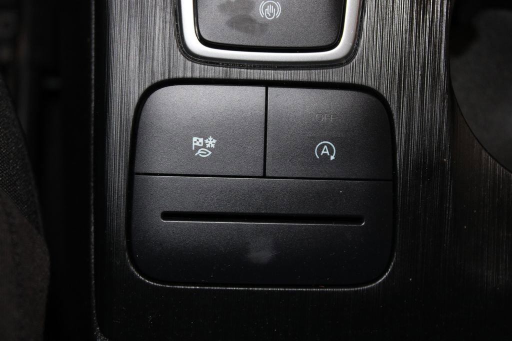 Used 2025 Ford Escape Active image 41