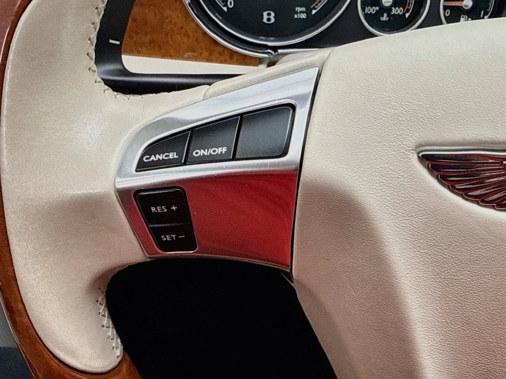 Used 2016 Bentley Flying Spur V8 AWD/4WD image 11