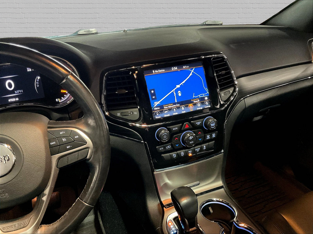 Used 2021 Jeep Grand Cherokee Limited AWD/4WD image 11
