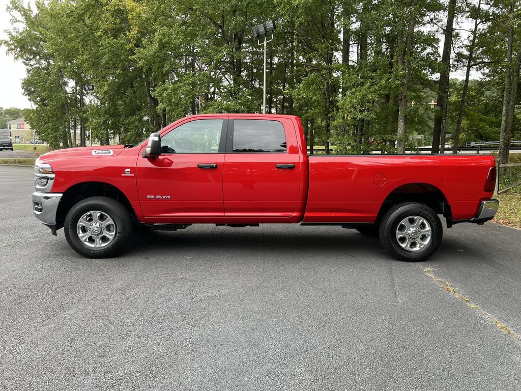 New 2026 RAM 2500 Big Horn AWD/4WD image 6