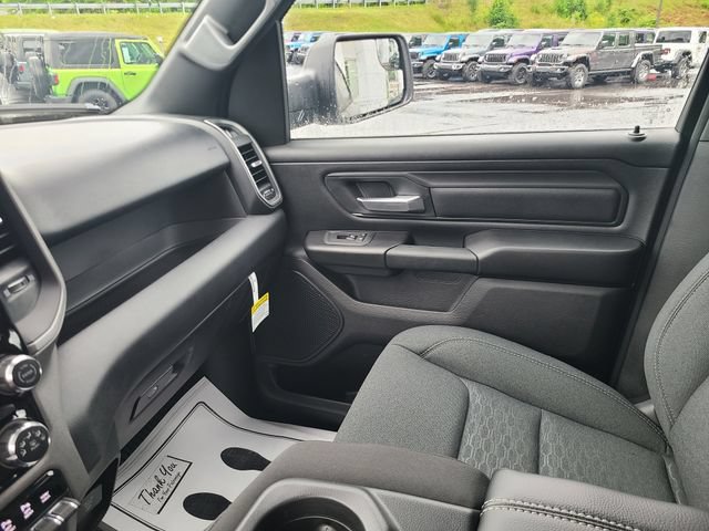 New 2026 RAM 1500 Warlock AWD/4WD image 16