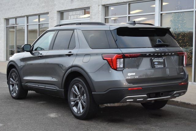 New 2026 Ford Explorer Active w/ Active Comfort Package image 4