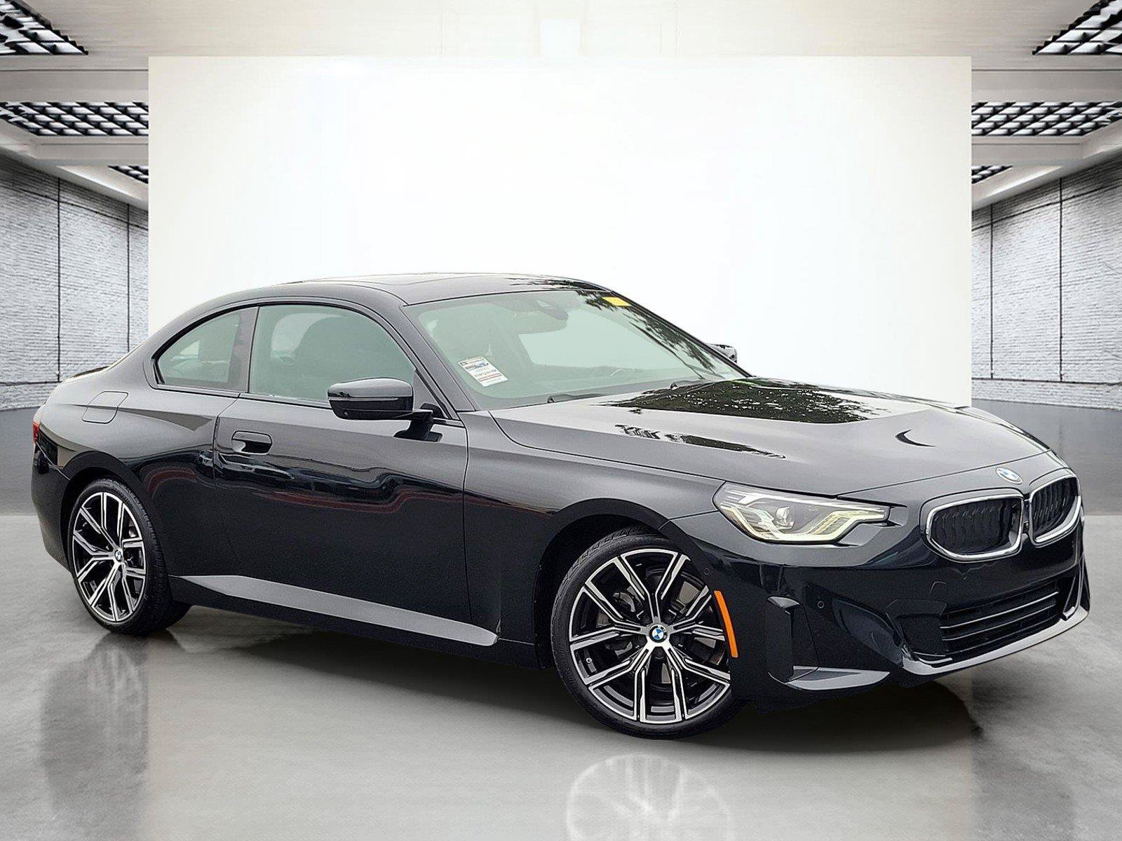 Used 2023 BMW 230i Coupe RWD image 2