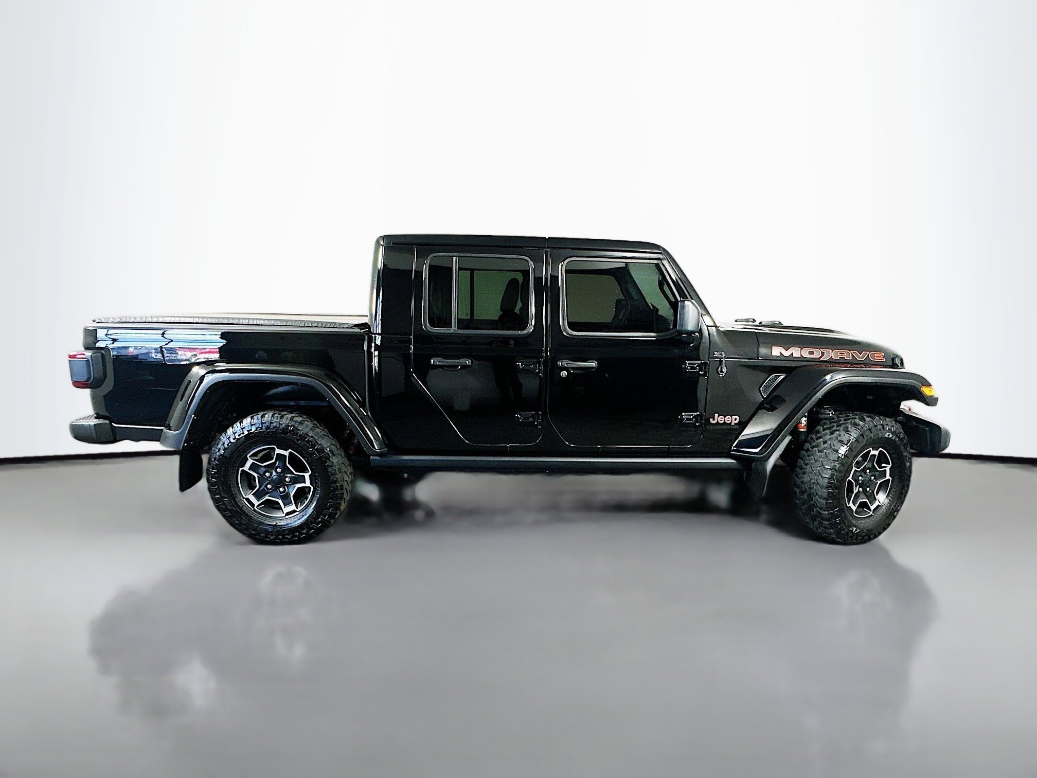 Used 2022 Jeep Gladiator Mojave w/ LED Lighting Group AWD/4WD image 8