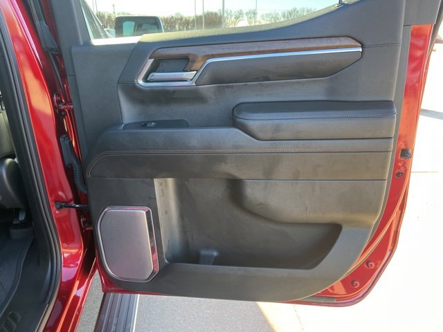 Used 2023 Chevrolet Silverado 1500 High Country w/ High Country Premium Package image 45