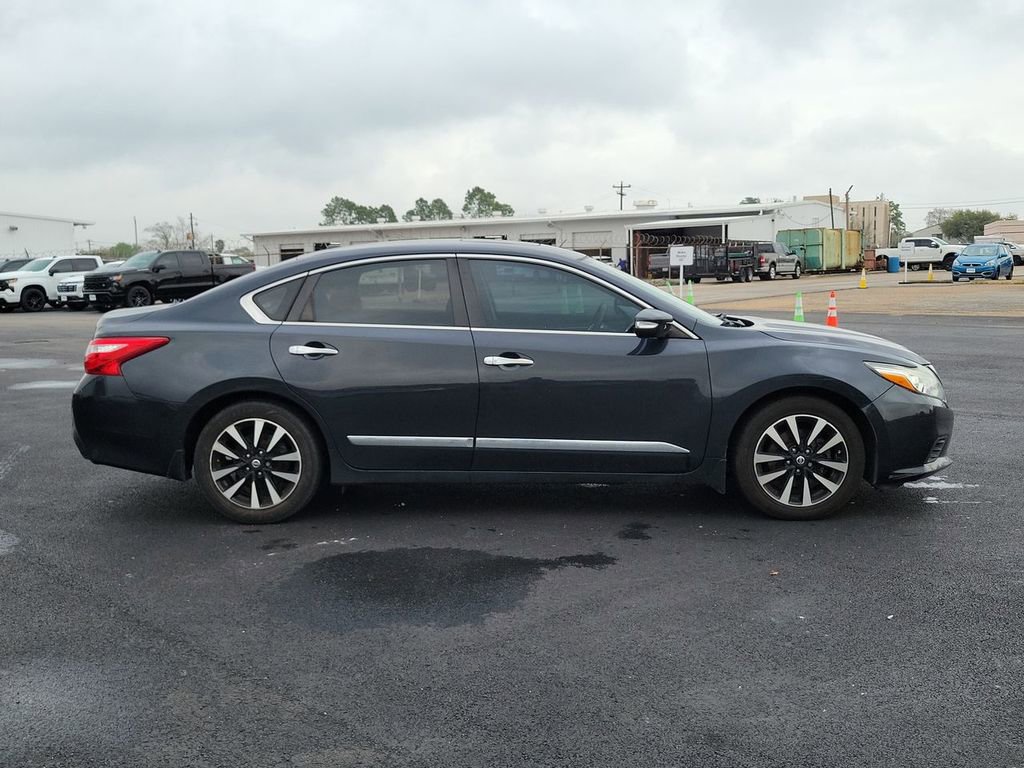 Used 2017 Nissan Altima 2.5 SL image 18