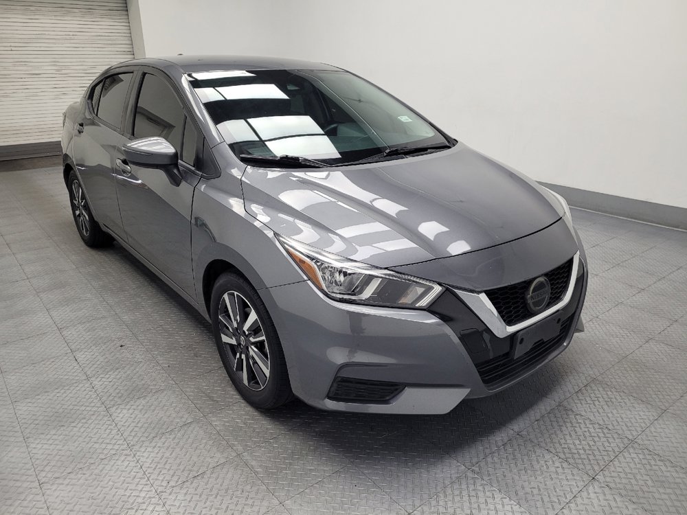 Used 2021 Nissan Versa SV FWD image 13