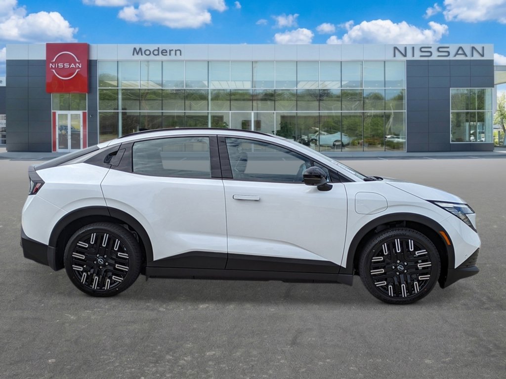 New 2026 Nissan Leaf Platinum+ w/ Cargo Package (Platinum+) image 6