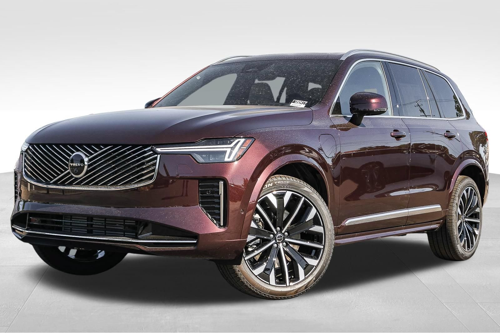 New 2026 Volvo XC90 T8 Ultra w/ Lounge Package