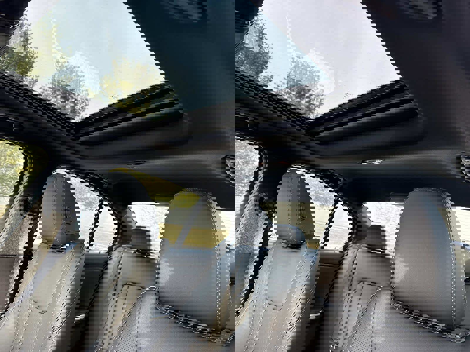 New 2026 BMW 330i xDrive 330i NA xDrive w/ M Sport Package image 4