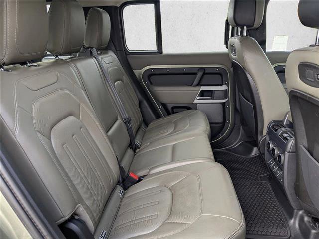 Used 2020 Land Rover Defender 110 HSE image 23