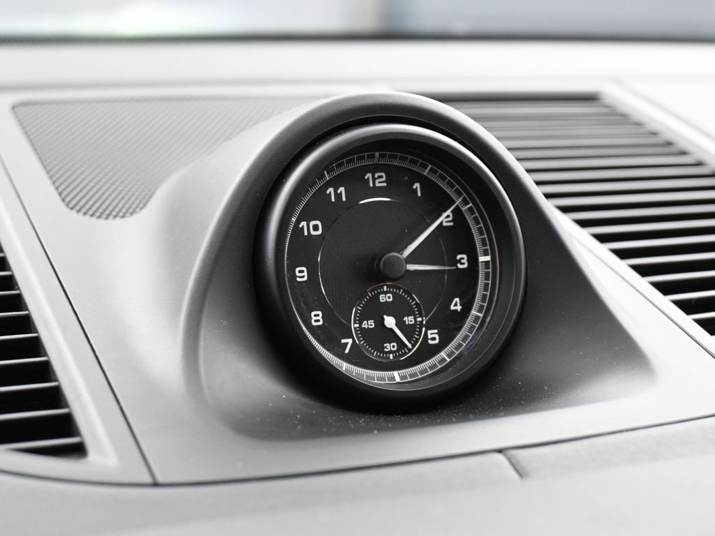 Certified 2022 Porsche Macan image 20