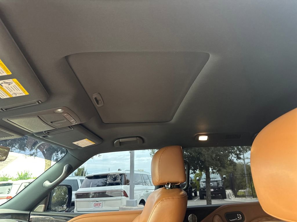 Used 2023 INFINITI QX80 Sensory w/ Cargo Package AWD/4WD image 31