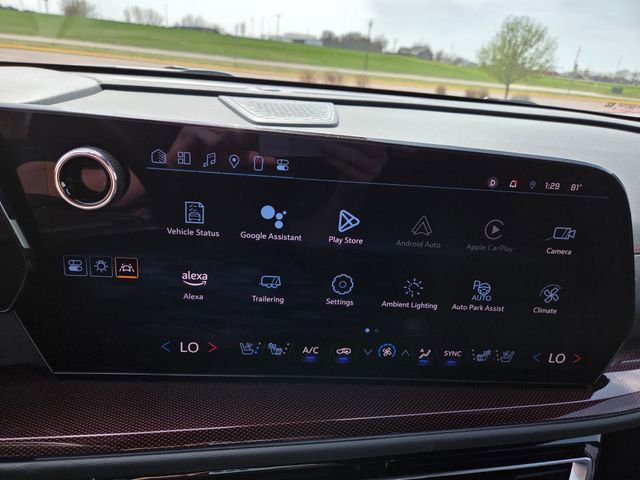 Used 2024 Chevrolet Traverse RS AWD/4WD image 25