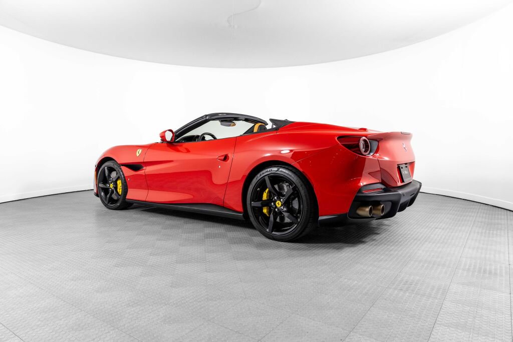 Certified 2022 Ferrari Portofino M image 10