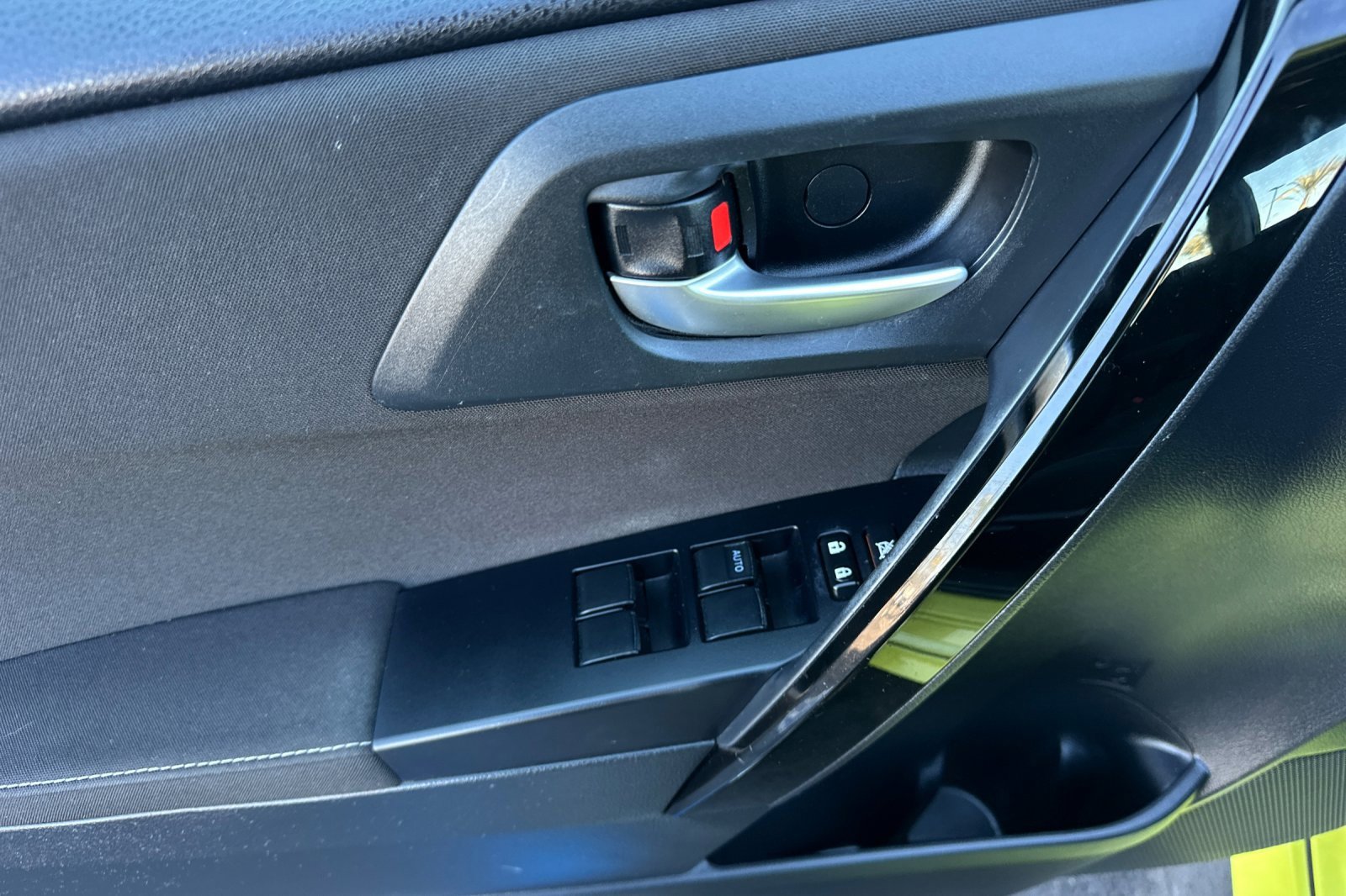 Used 2017 Toyota Corolla iM image 11